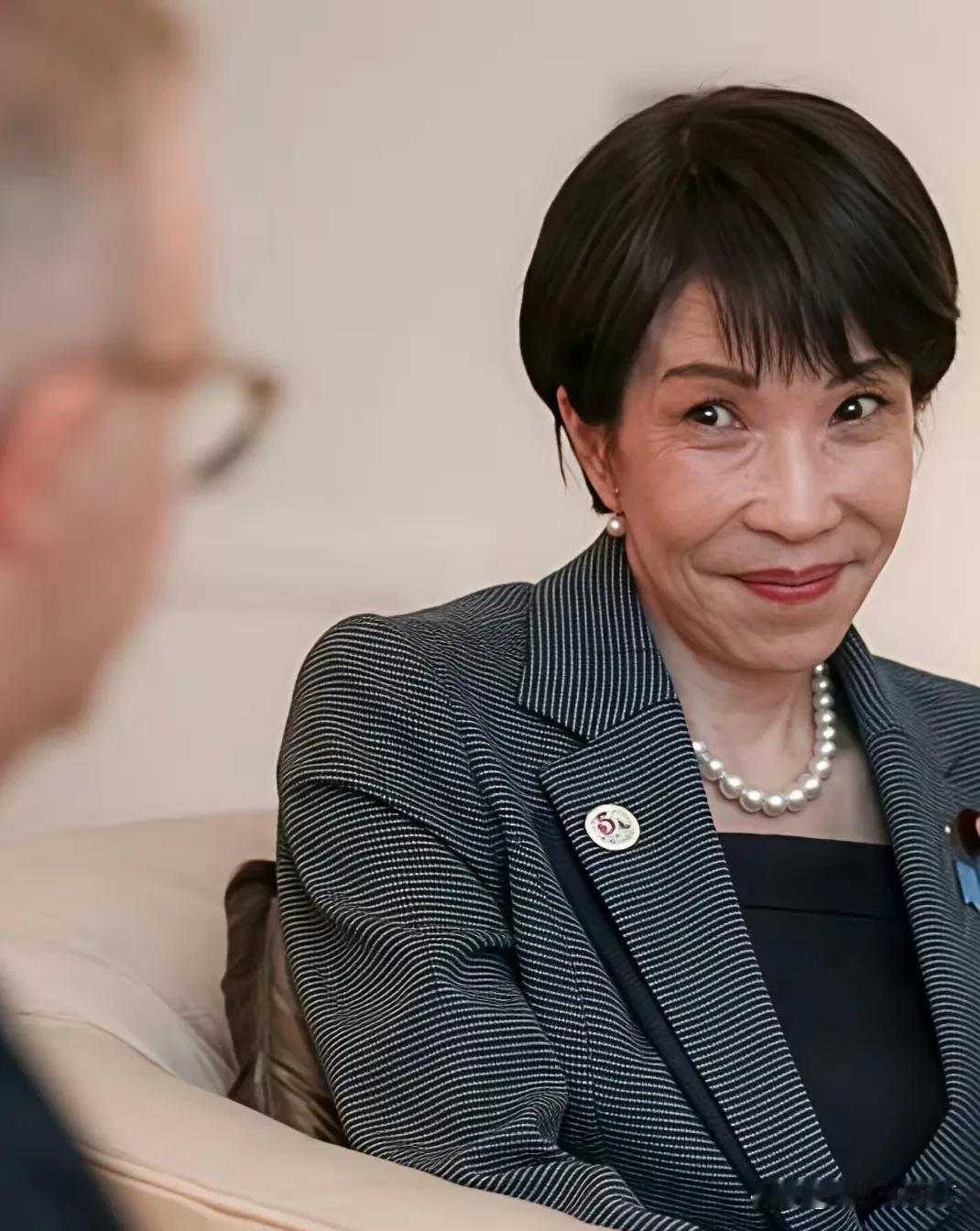每次高市早苗出访，都会让日本人破防，为什么呢？看下面图片[捂脸]。