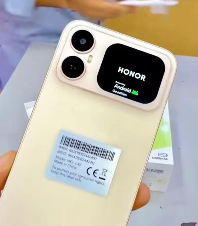 现在手机续航焦虑越来越严重，而据最新曝光消息，荣耀700 Pro或将搭载高达90