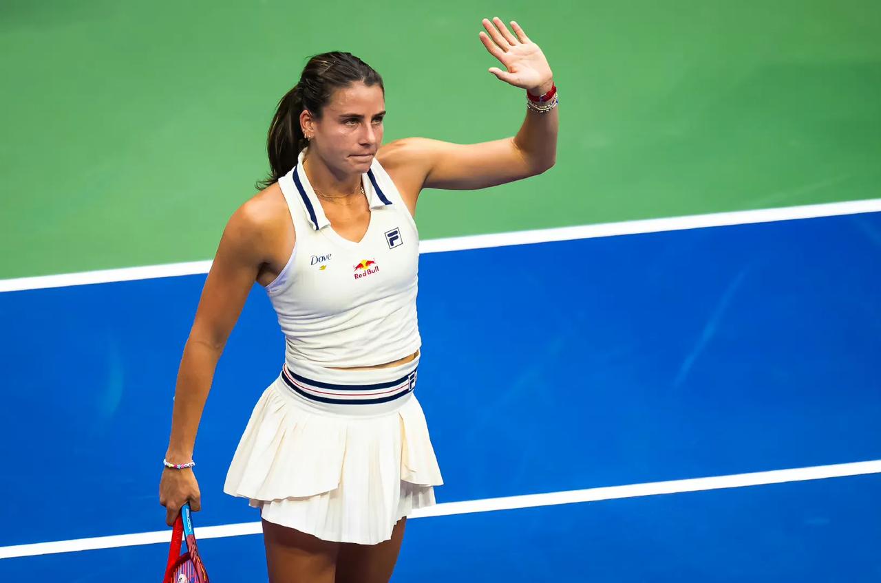 快讯：WTA500东京站纳瓦罗再退赛，郑钦文入围利雅得年终总决赛！

纳瓦罗正式