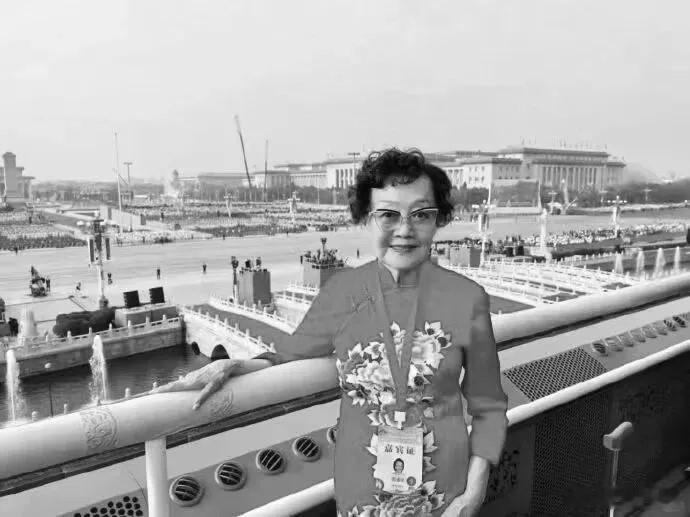 张治中将军之女、著名侨领张素久去世 据中国侨网 报道，北京时间4月21日，记者从