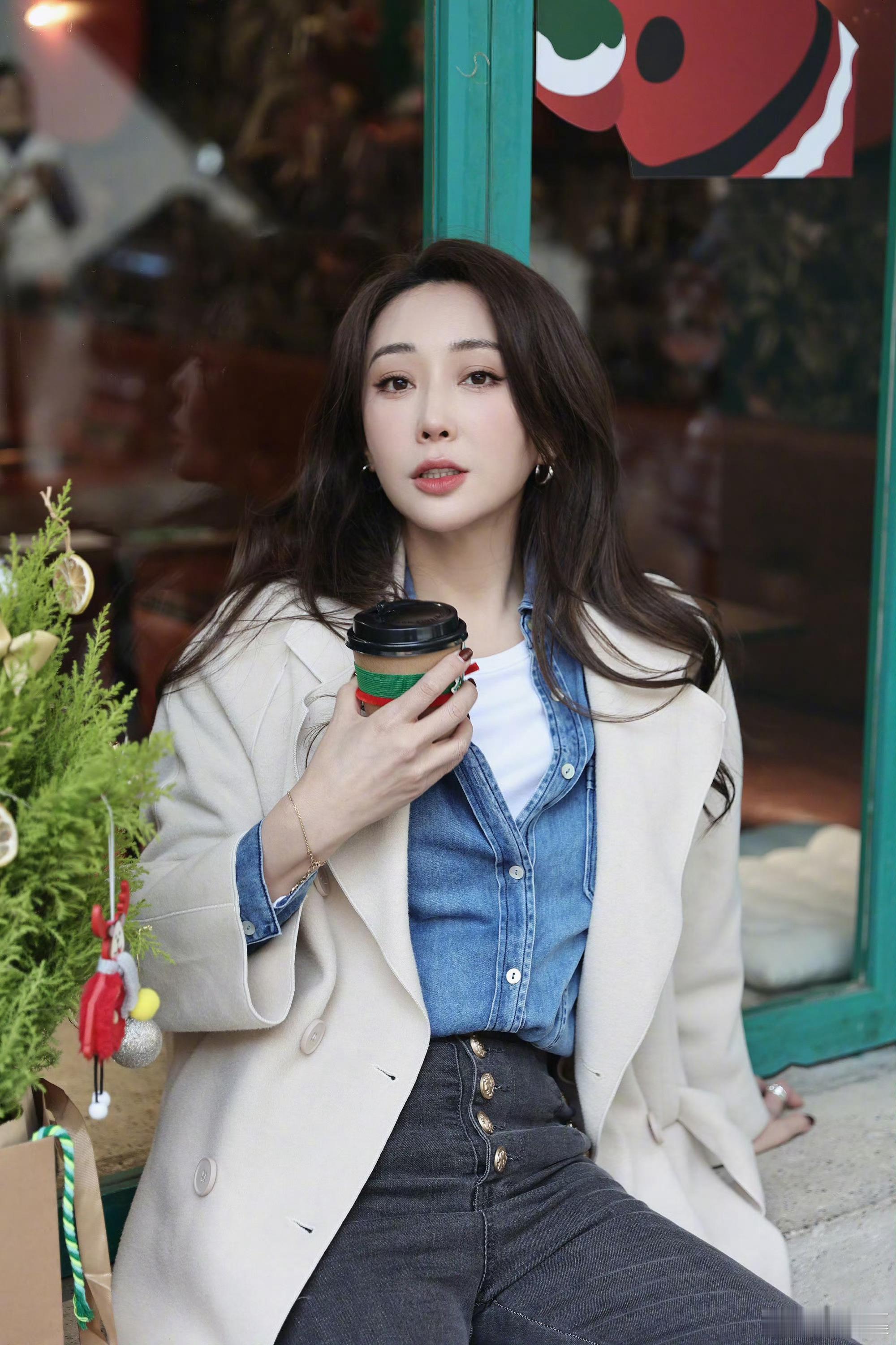 杜若溪产后三个月暴减60斤产后暴瘦六十斤，看着惊人，却满是妈妈的心酸。不必被身材