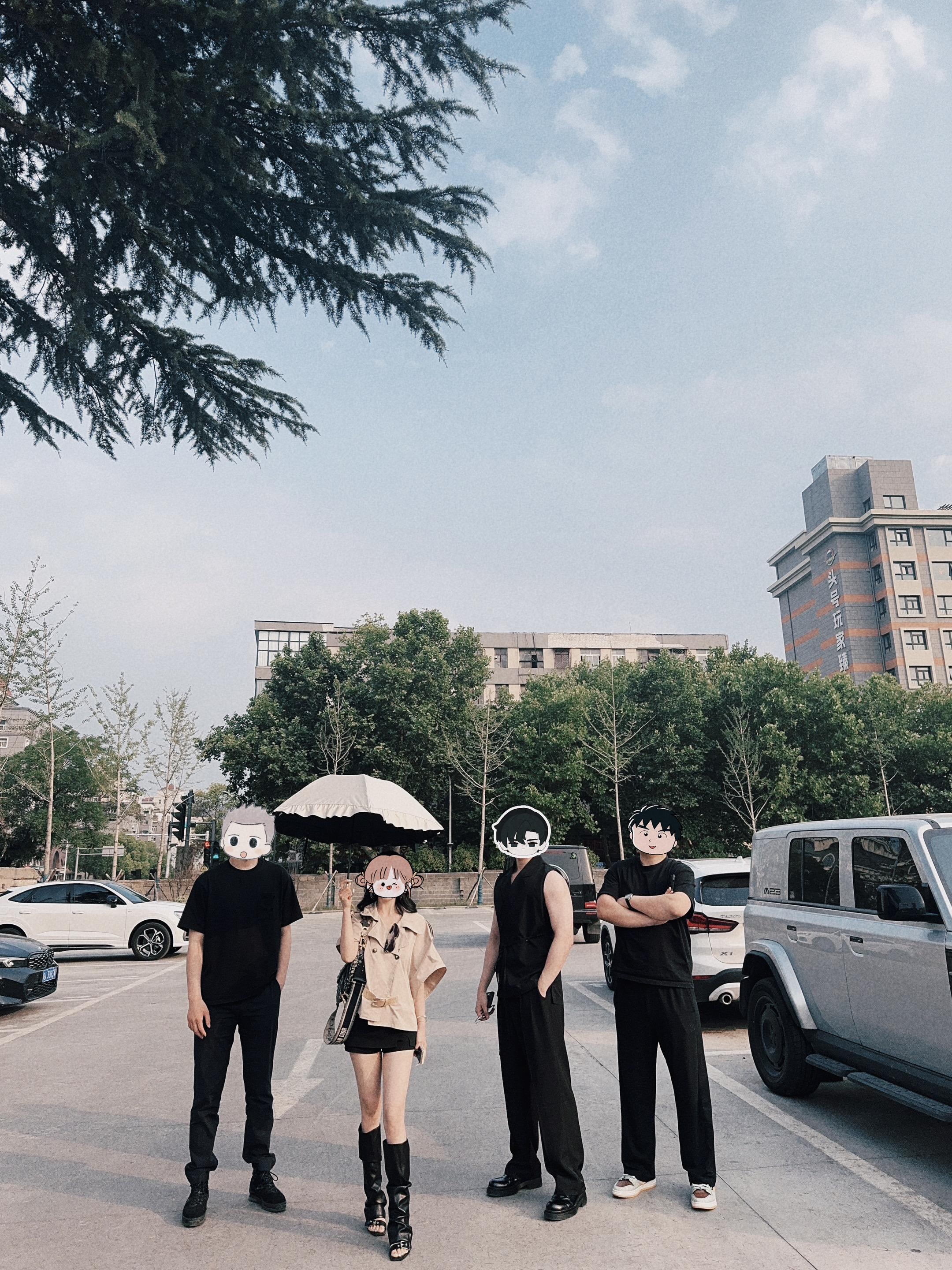 热烈的不是青春 是我们