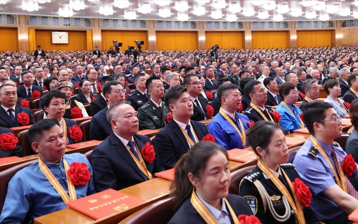 建党105周年大会上，中方发出统一强音，和5年前相比措辞有变，信号不简单！
 