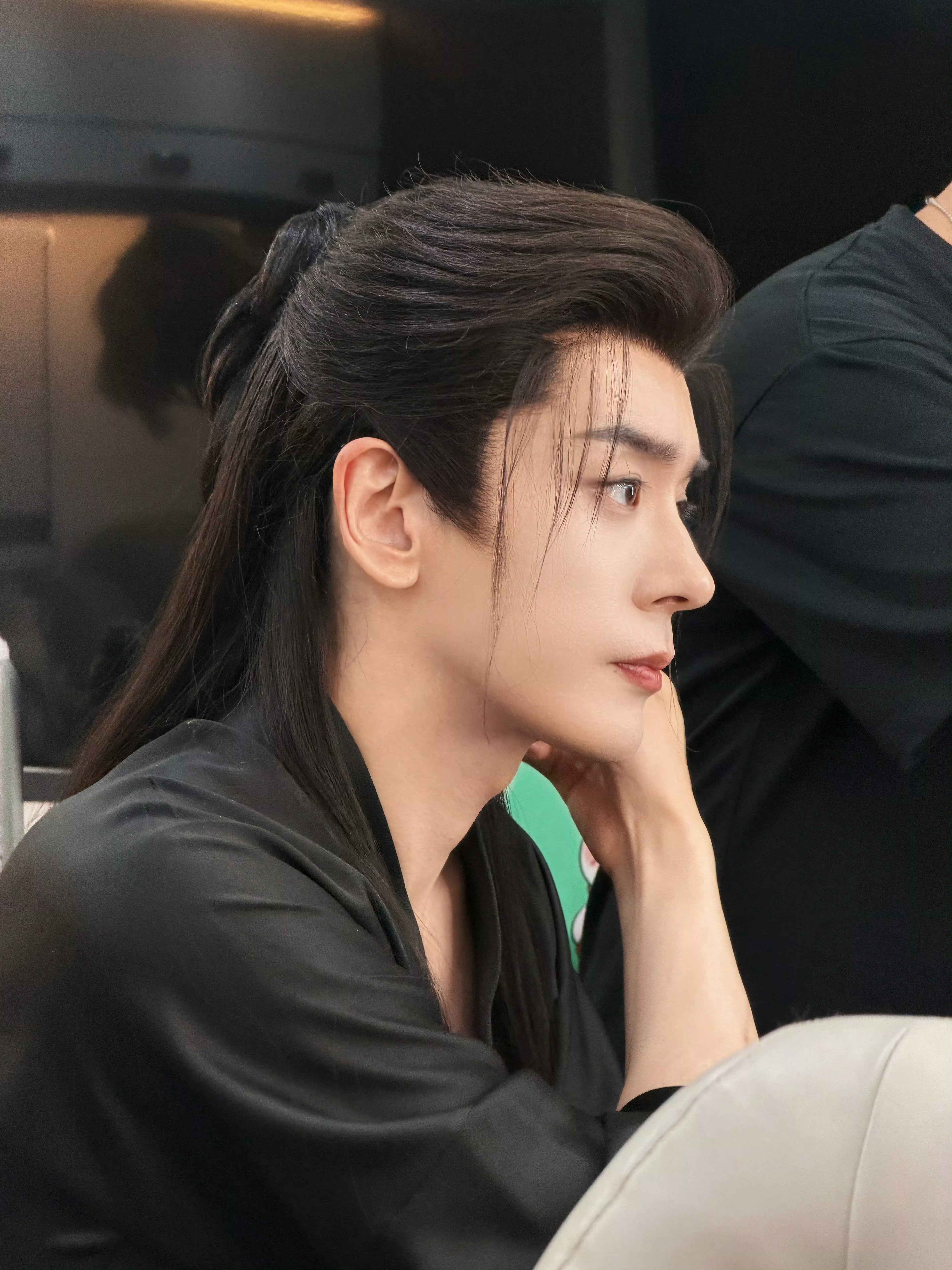 ɢᵒᵒᵈ ɴⁱᵍʰᵗ余生很长，愿你拥抱自己，努力成长，眼里长着太阳，笑里全是坦荡