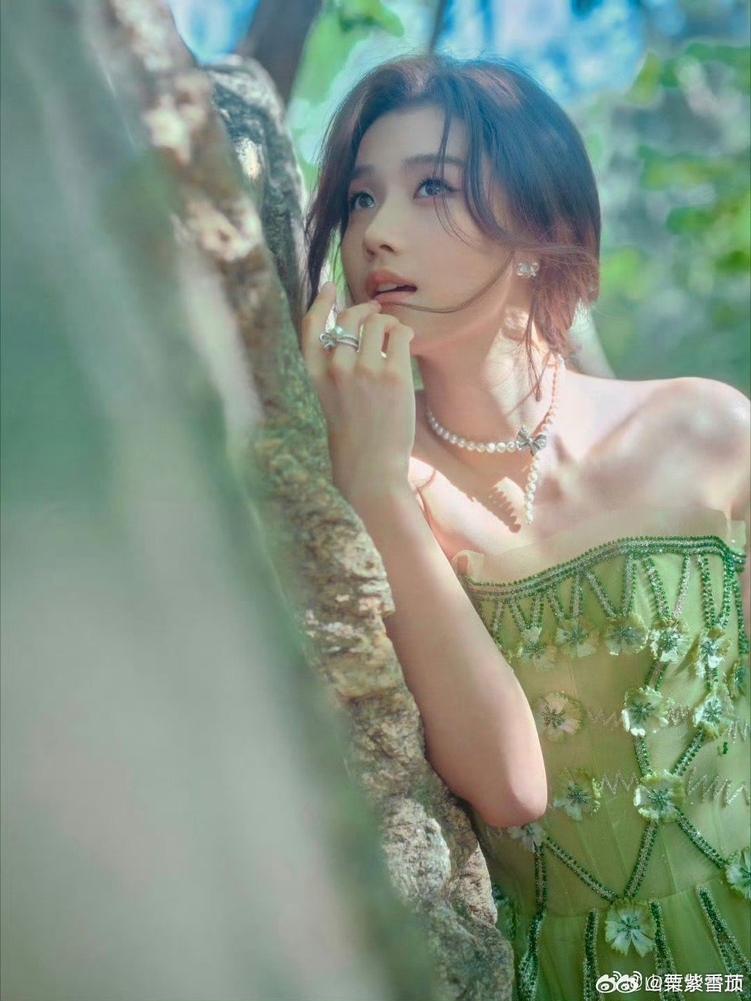 瘦下来的卢昱晓卢昱晓瘦下来简直发光！但真的不用再瘦啦，现在这样刚刚好~再瘦就要被