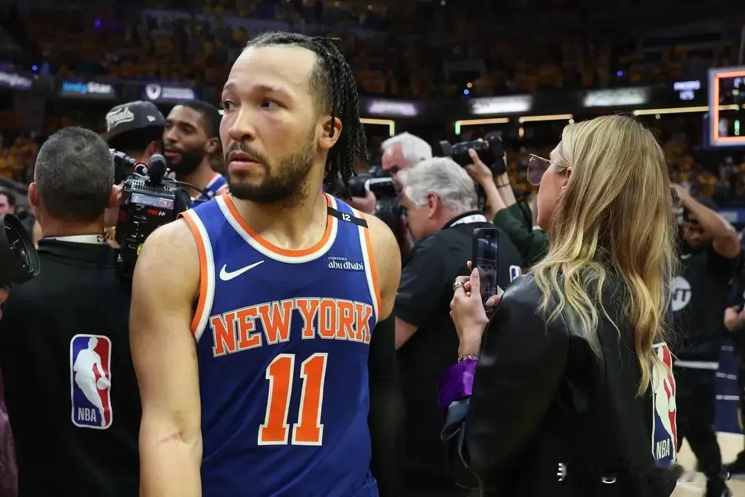 东部群雄争霸:3.5支球队已展露争冠相

ESPN近日组织专家投票，评选新赛季最