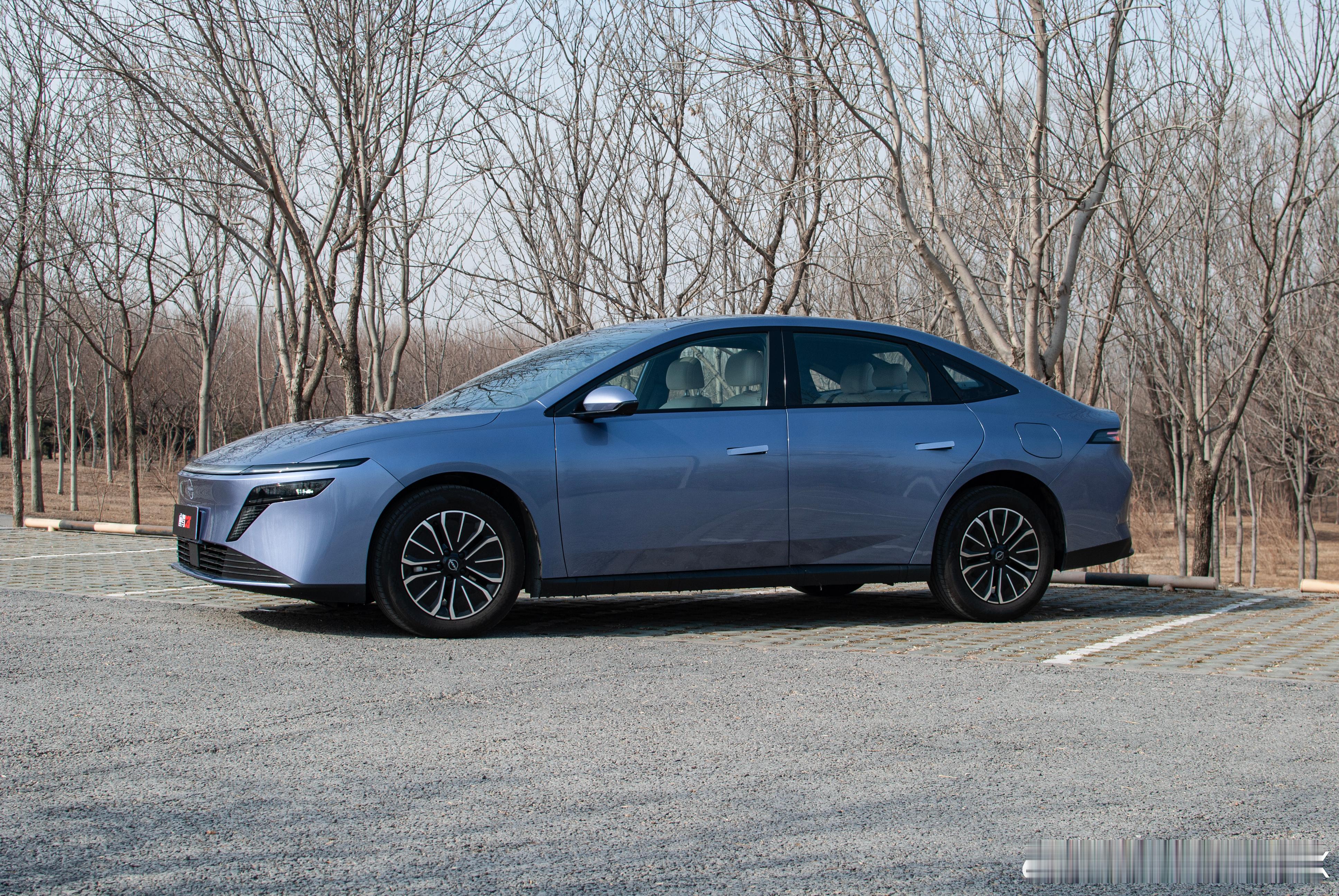 东风日产开年王炸四连发 节前刚试驾完日产N6 180Max，好家伙过完节第一天，