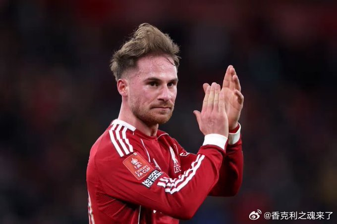 麦卡利斯特的父亲兼经纪人卡洛斯·麦卡利斯特否认了这些传闻，并向《winwin》证