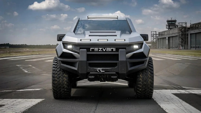 军事级别的猛禽登场啦！Rezvani Fortress 这款车是基于 Jeep 