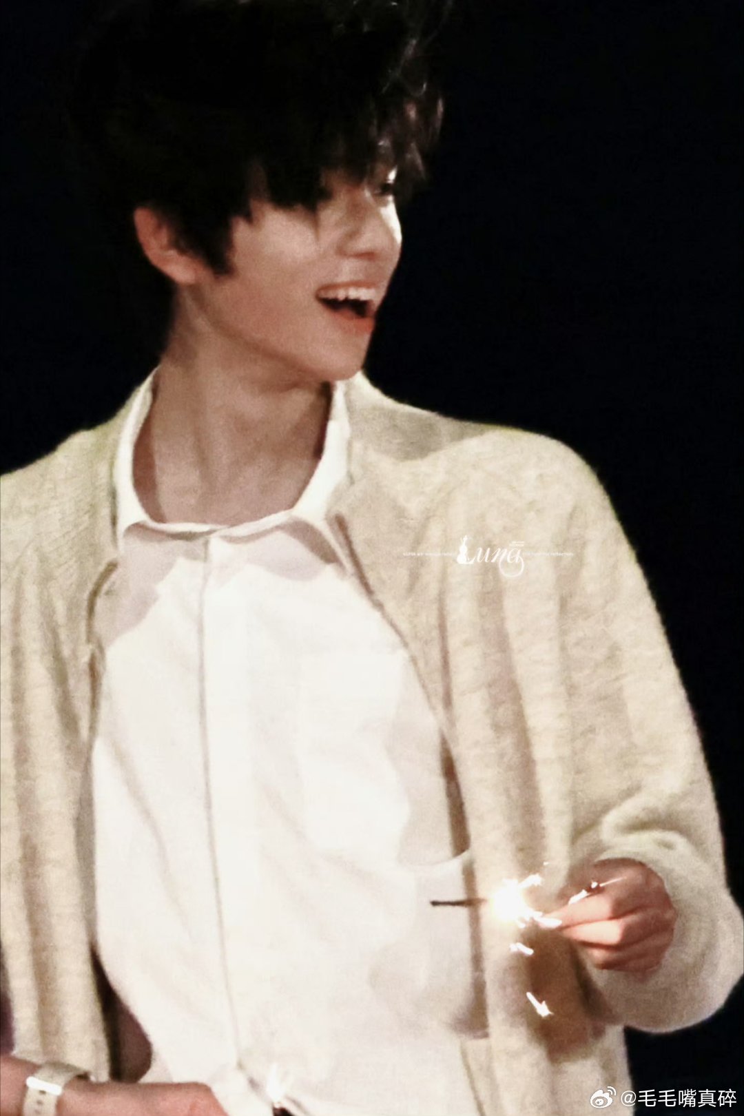 王橹杰付彬言王橹杰真的好帅啊，光里的学长 