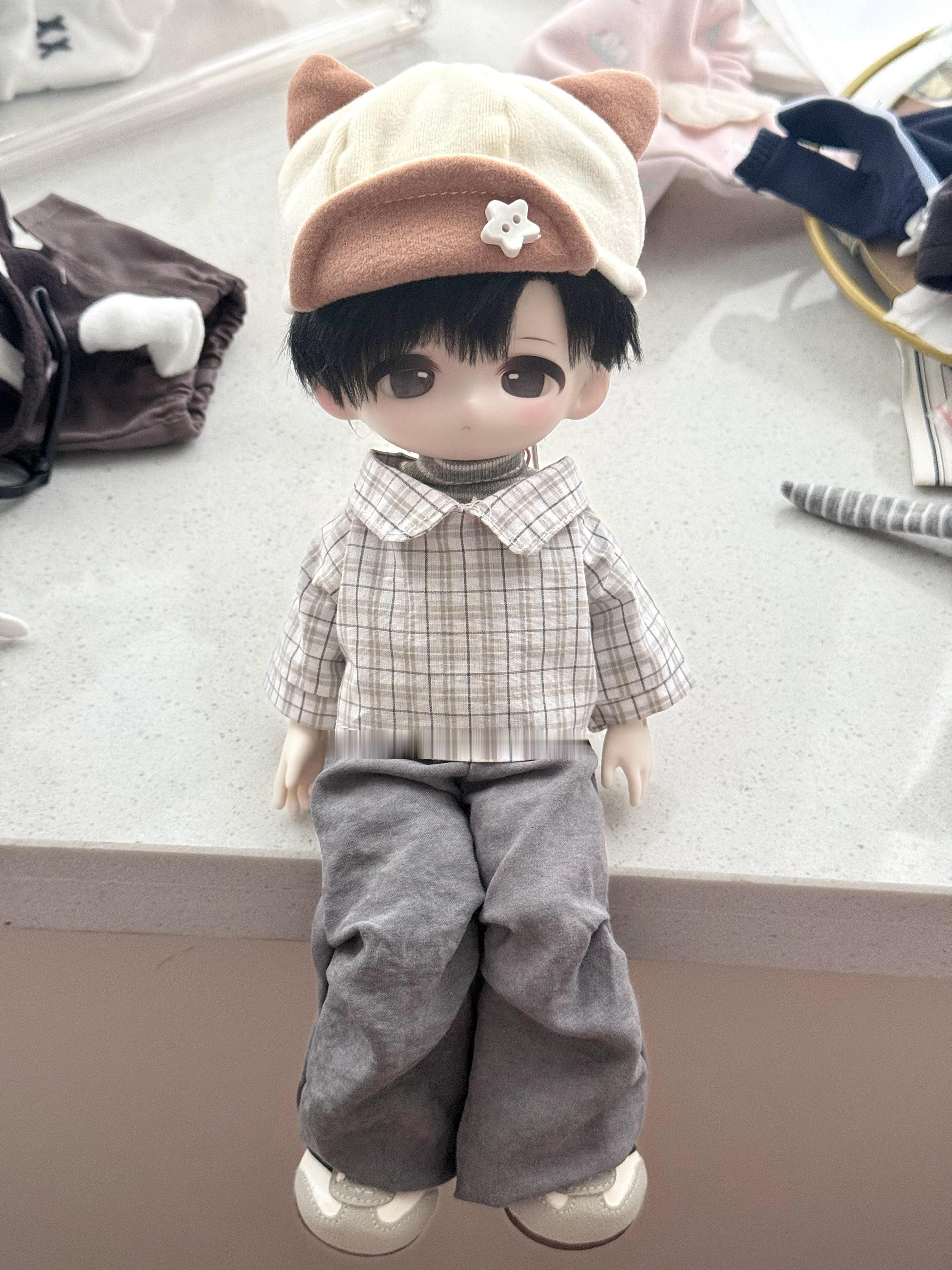 全身都是从棉花坨子上扒下来的居然如此合适………衣服是20cm，帽子是10cm… 