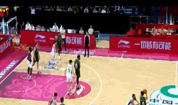 欢迎来到CBA！今晚CBA俱乐部杯同曦对阵北控的比赛正在进行，第三节比赛还有四分