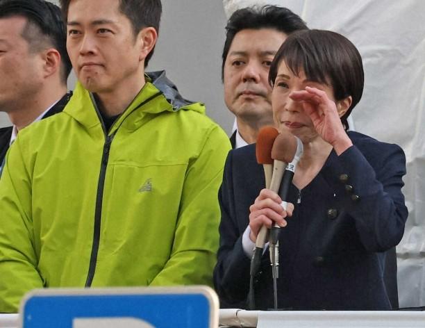 高市早苗又不辞职了？

高市早苗的一系列政治操作正将自己推向多方承压的境地，从党