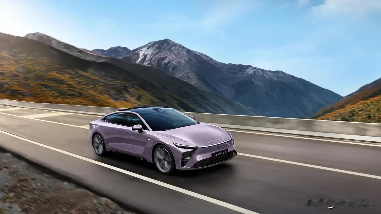 一夜之间，国内车市又有重磅消息，每一条都是针对新能源汽车：
1，从2026年1月