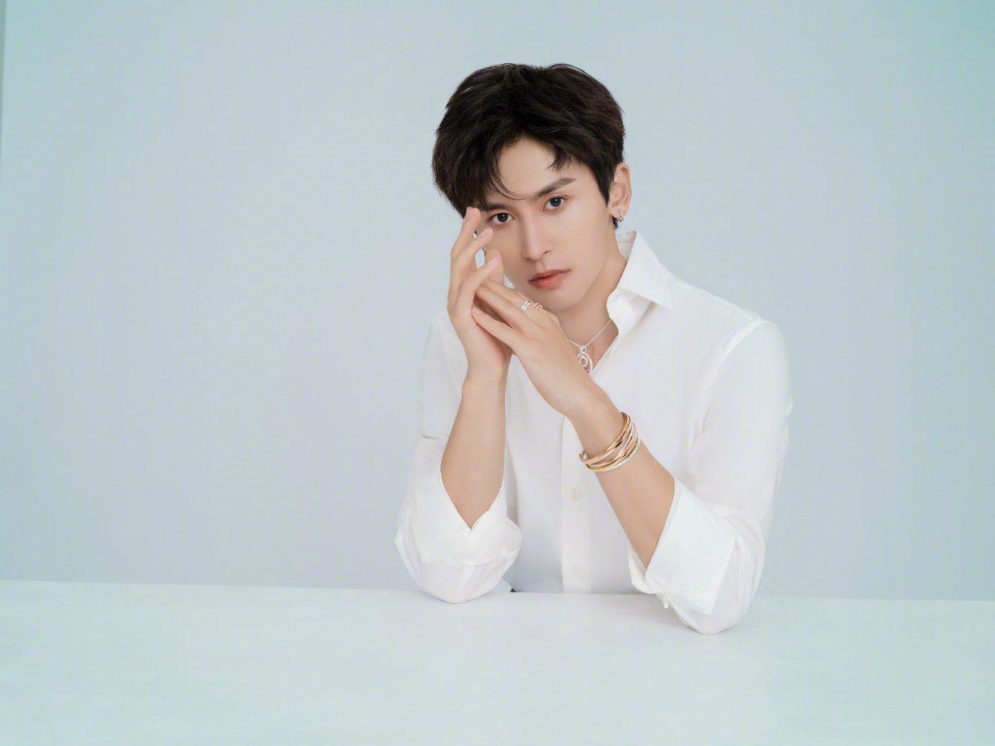 龚俊 cpf 🍊  山河令 20210703 穿白衬衫的张老师还是珍珠更适合张