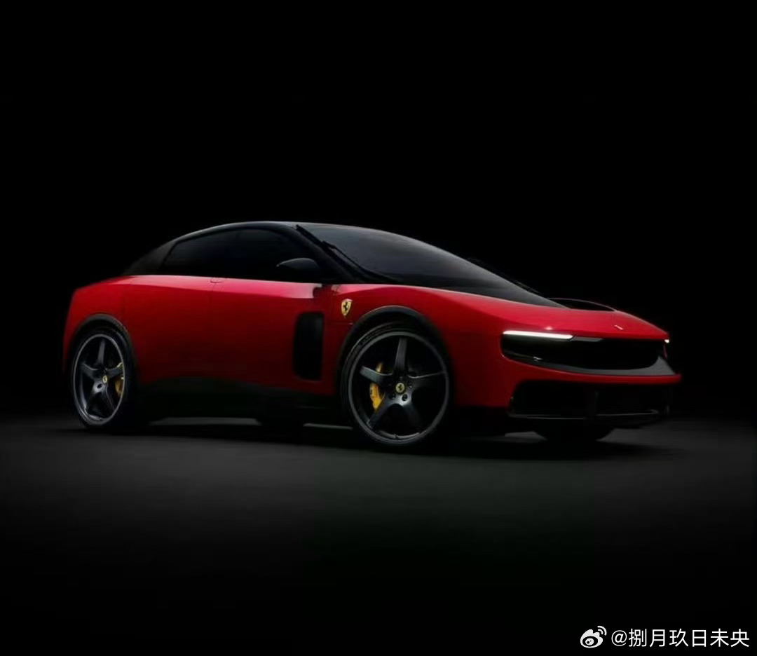 大家今天都在骂法拉利 LUCE 丑，但我建议大家看看更丑的车奔驰 AMG GT 