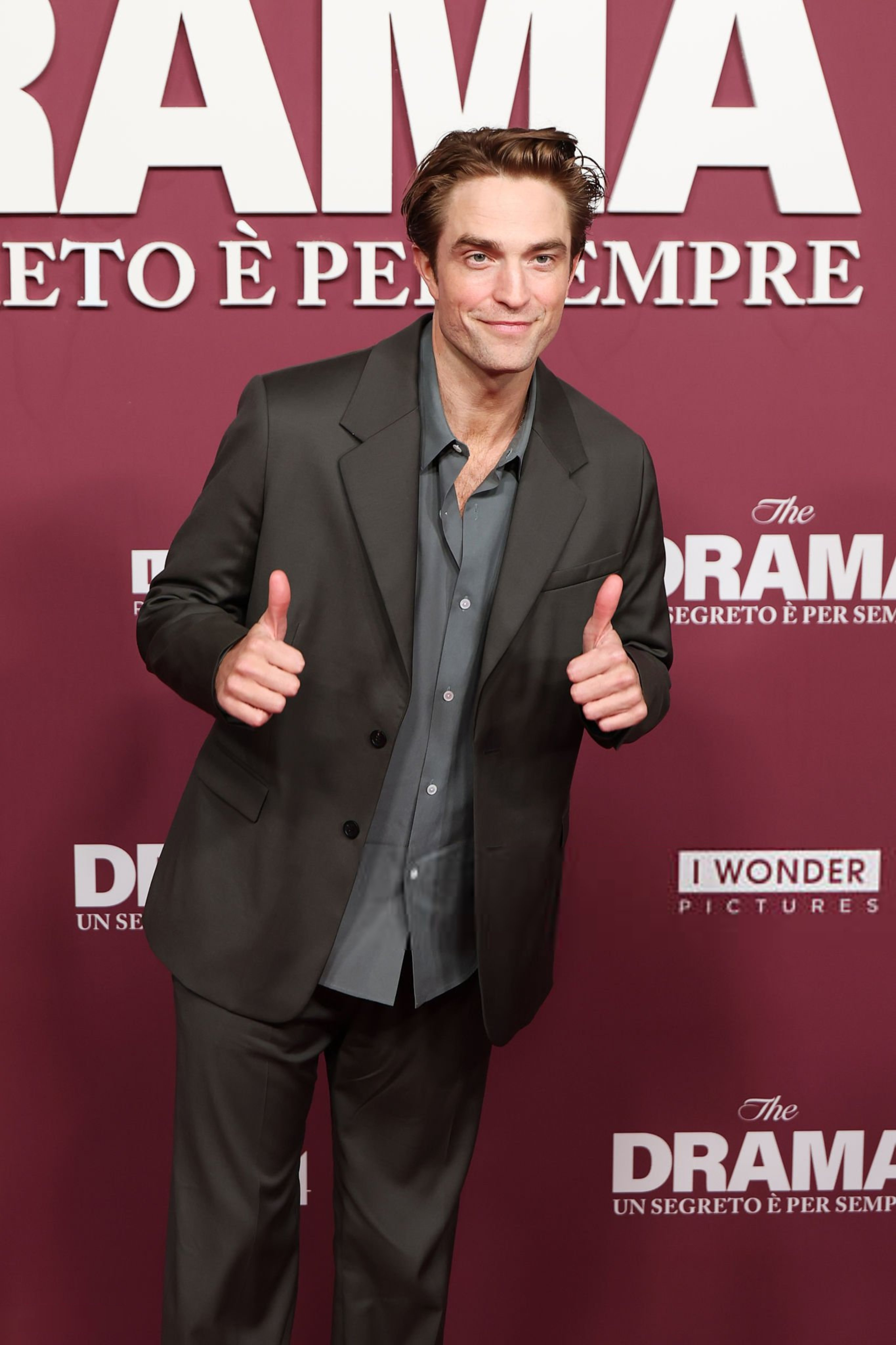 TNABO 罗伯特·帕丁森否认考虑“下海拍片”，坦言长期被小报造黄谣让自己深受困