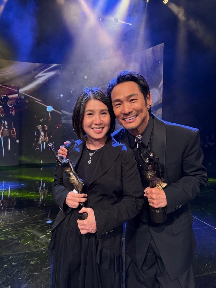 杜德伟感谢吴孟达启发 看到获奖感言的小作文里面杜德伟感谢吴孟达启发，真的会被演员