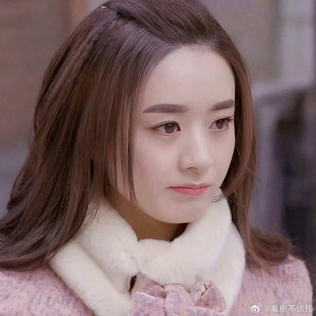 看一些圆脸女明星[污][污]满满的胶原蛋白 ​​​