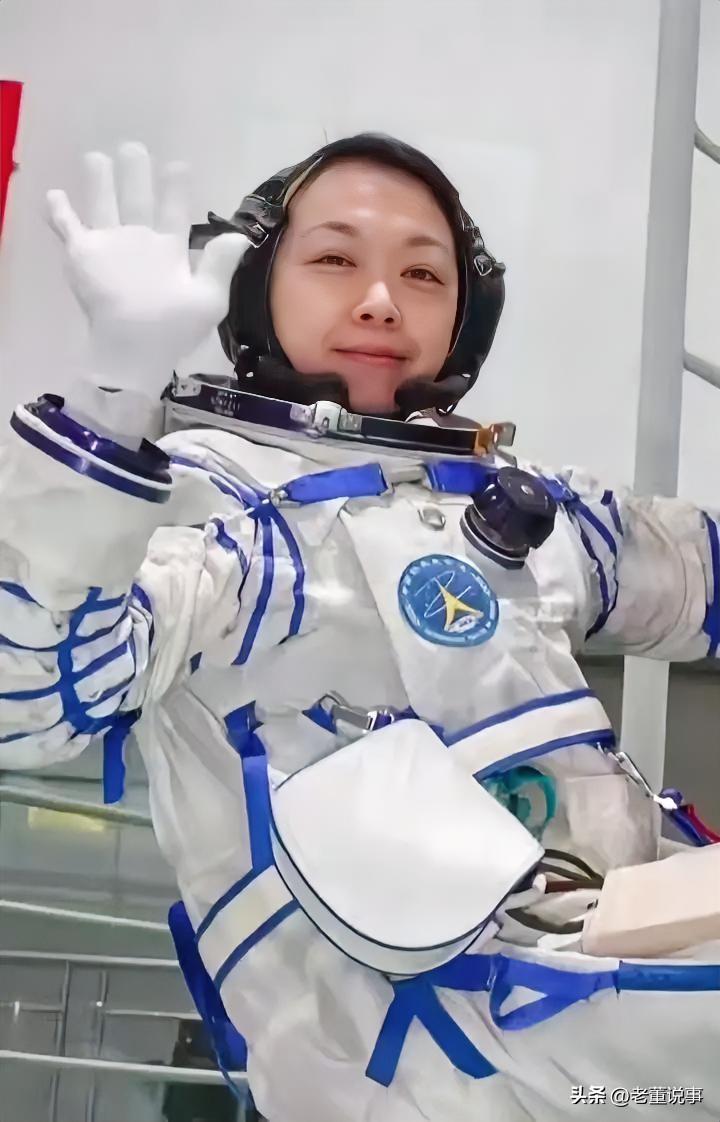 入驻天宫还不到10天，香港首位航天员黎家盈就接到了新的任务。

香港特区政府已正