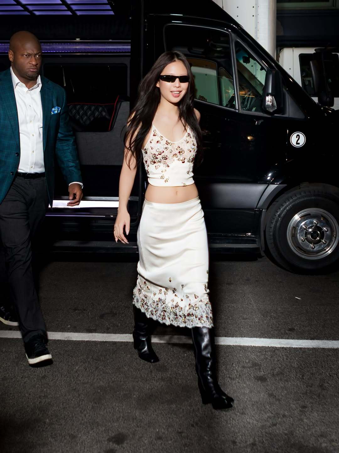 JENNIE 