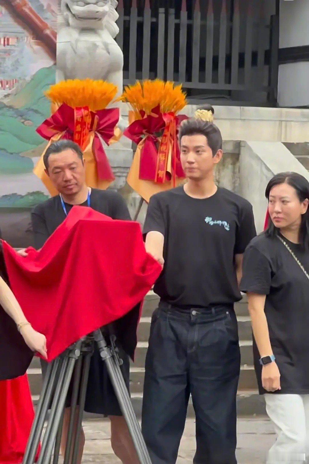 #御赐小仵作2原班人马开机#两位主演状态还在线吗～ ​​​