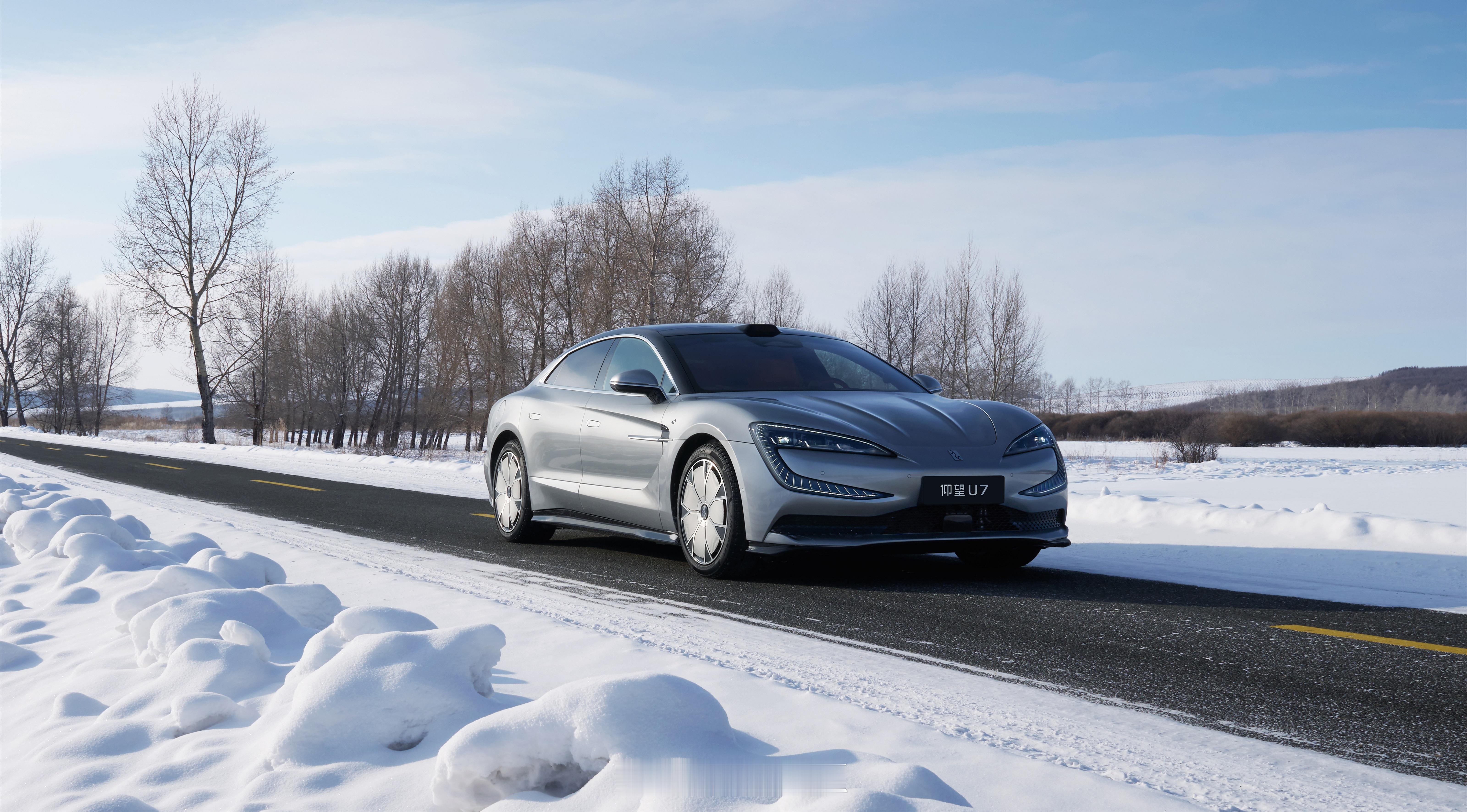 看完了技术，再来看外观和内饰。好吧，设计同样是非常创新，非常有突破性。这个设计，