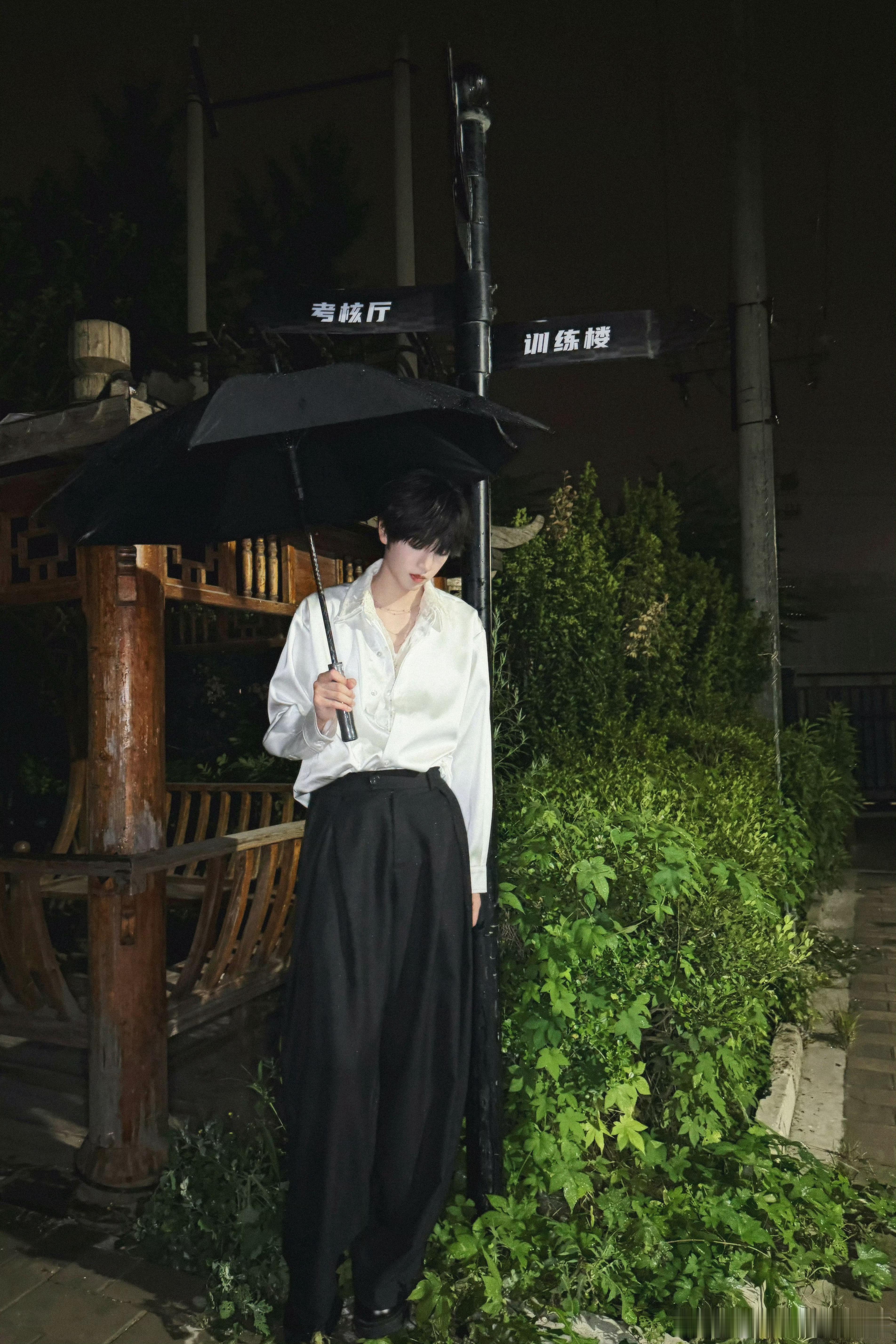 这下是真的明珠来了我家公主越夜越美丽…… 