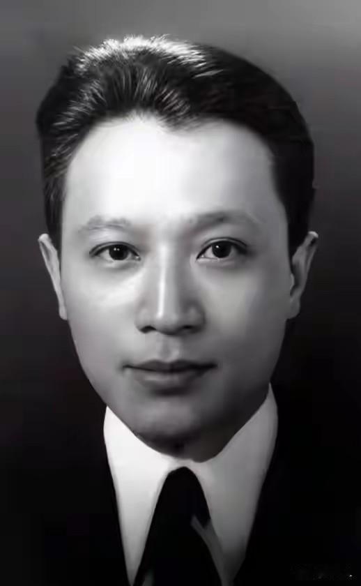 55岁两度赴死，一代才子含恨落幕，妻子守着思念孤独余生32年
 
1966年9月