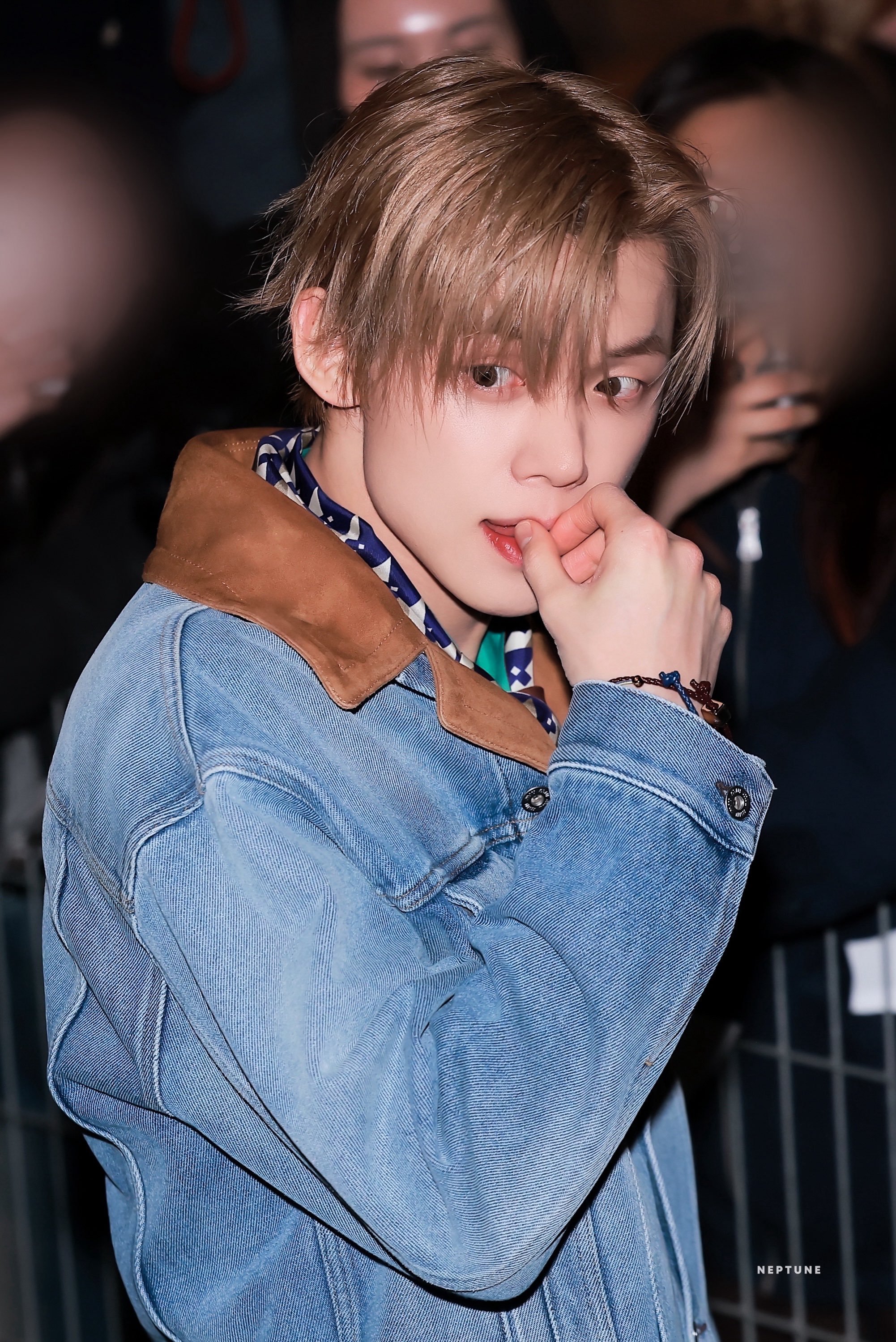 崔然竣 巴黎时装周MiuMiu after party饭拍 