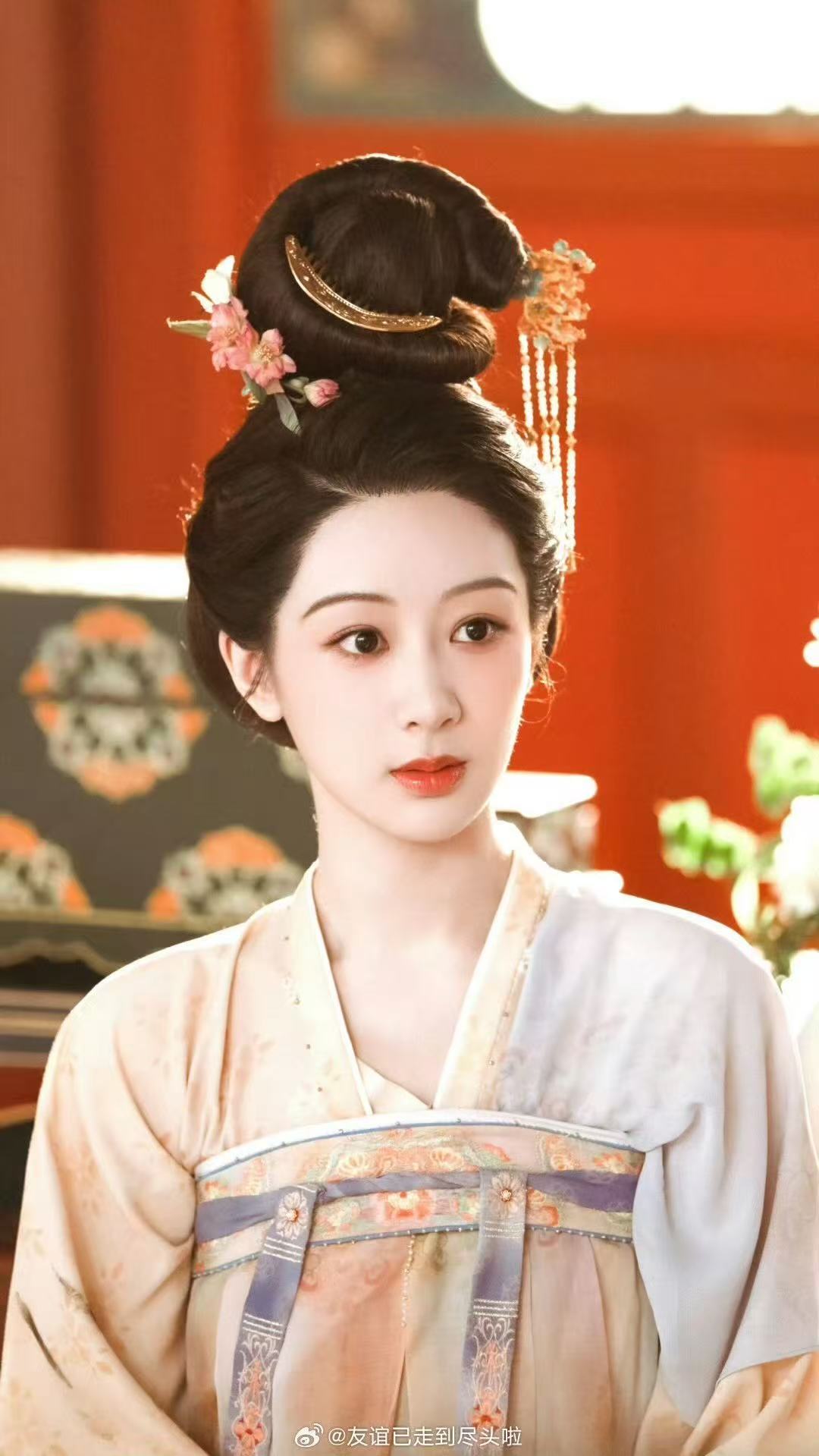 网传杨紫黄景瑜合作古装剧 网友爆料杨紫和黄景瑜要合作一部古装剧，真的假的啊！有点