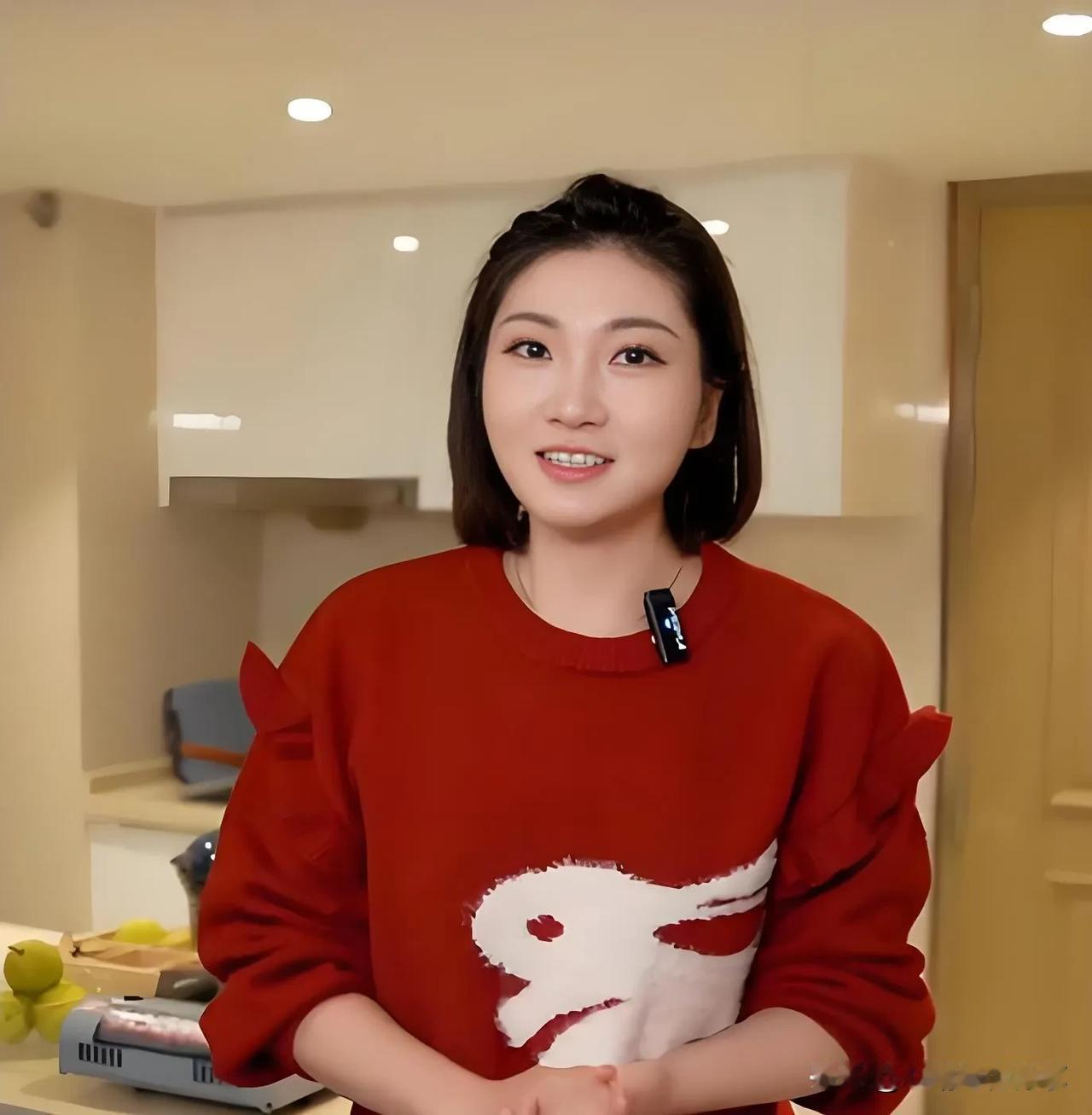 一个疑问憋在心里很久了，
为什么王暖暖事件中，
没有看到她的父母和妹妹等家人为她
