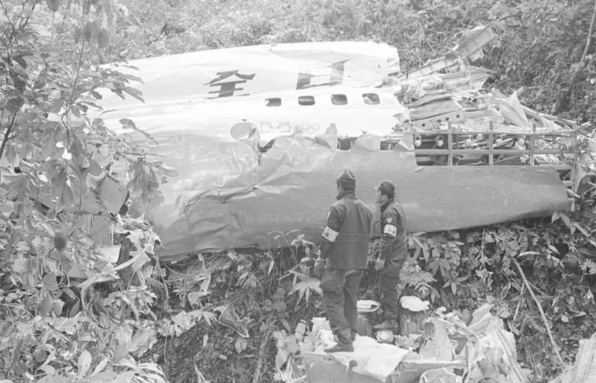 飞扬军事 1971年7月30日，日本全日空58号航班在岩手县上空与日本航空自卫队