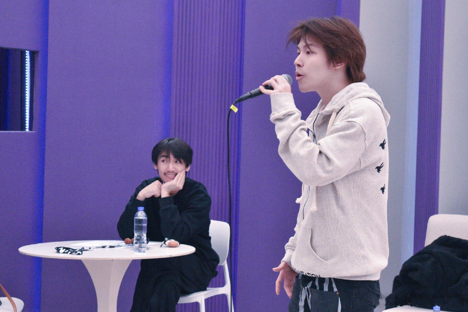 双人舞台比拼开启，三大竞唱队跨队同曲，这舞台肯定超有料！