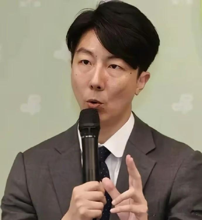 民进党急眼了！郑丽文说了一句"台湾宪法是一中宪法"，民进党发言人吴峥立刻跳出来，