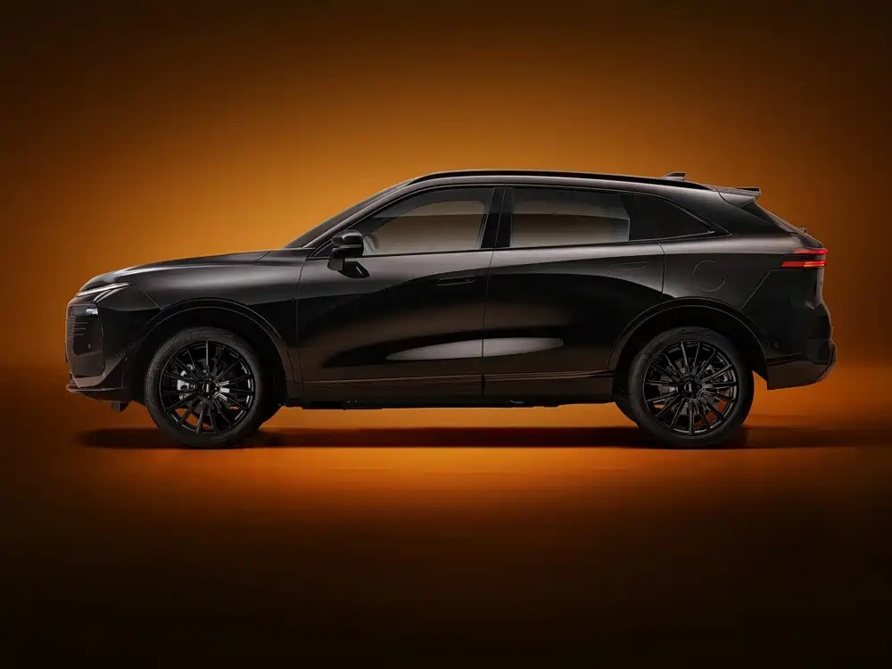 全新摩卡Hi4 Max定位中型五座插混SUV，兼顾家用与通勤的主力车型。搭载迭代