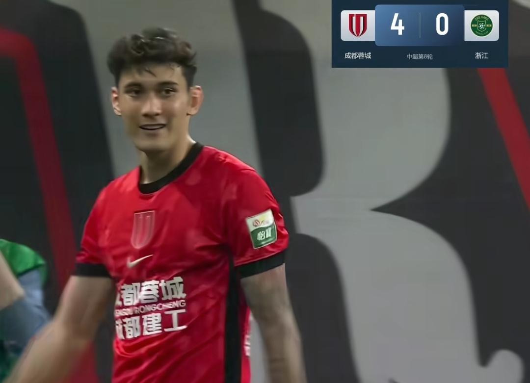 拜合拉木成都蓉城雄起！王钰栋黯然失色！喜欢拜合拉木就是因为他只要在场上就有永不停