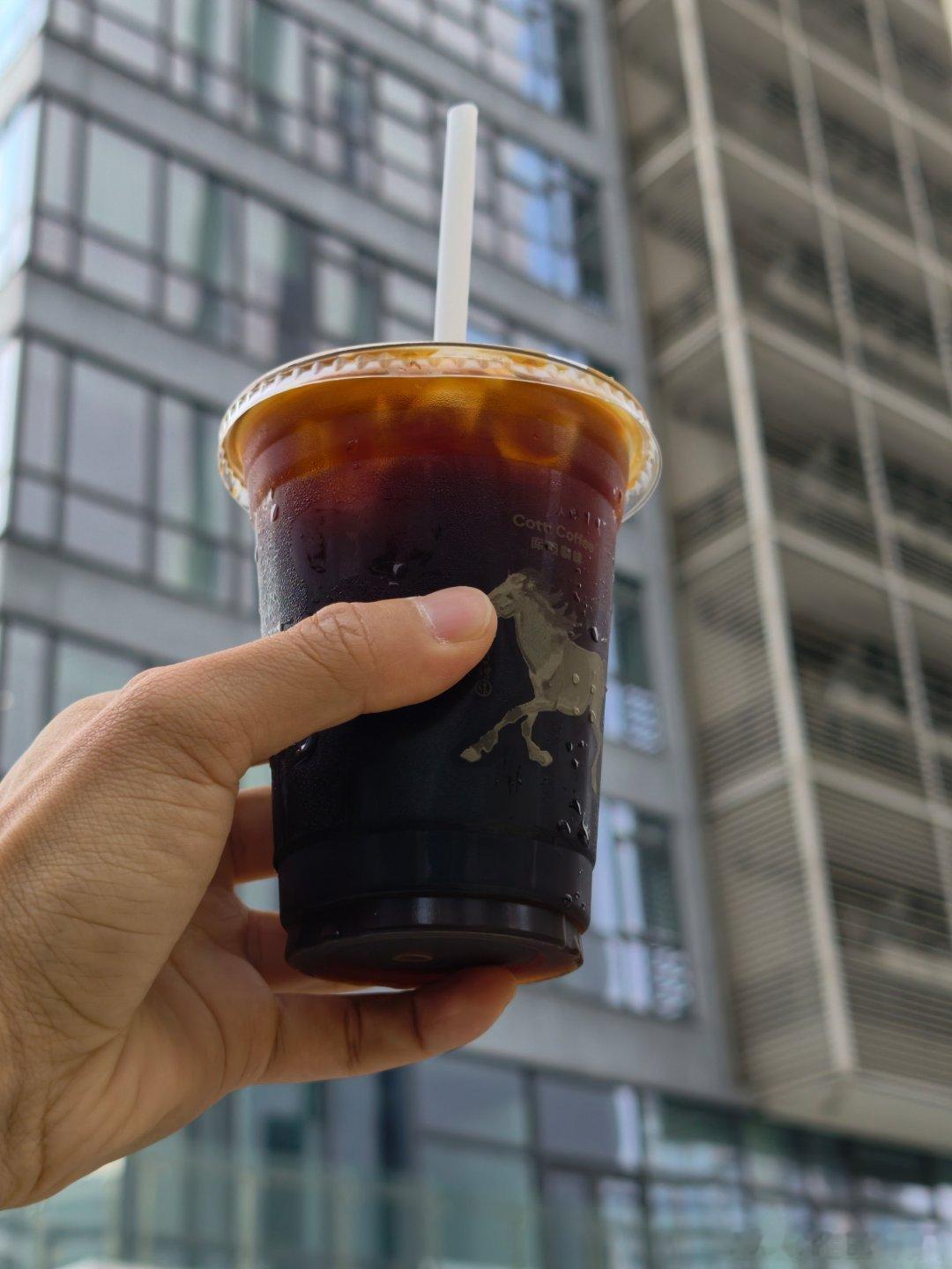 早啊，各位！在广东有个习俗，过年结婚了的要给没结婚的小伙伴发红包。所以一早上班我