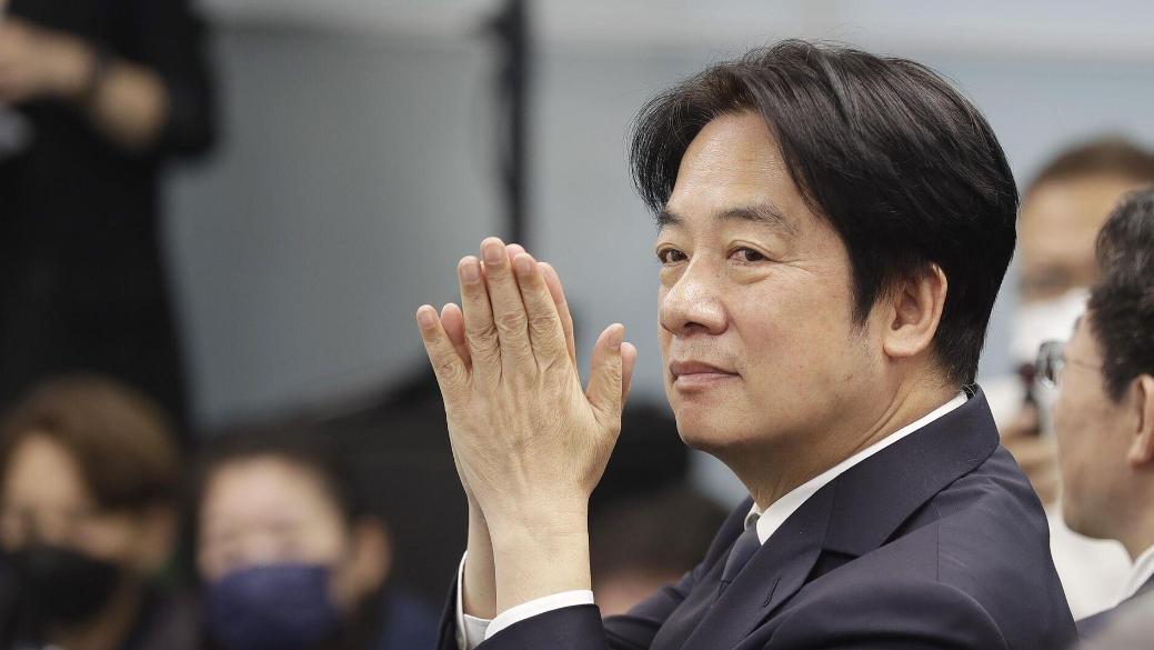 赖清德表示，大陆称 “中华人民共和国台湾省”，把台湾说成是中国一部分，这样 “吞