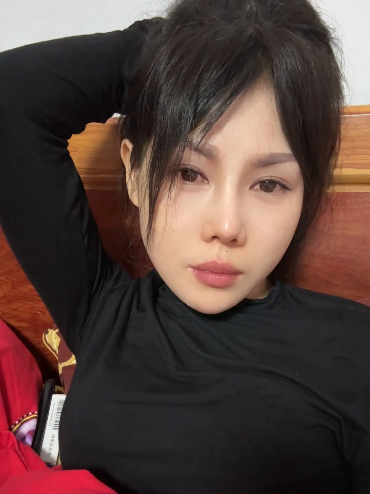 为了要这1300钱和老板吵了一架气的心脏疼，虽然很少，但也是我边上班边...