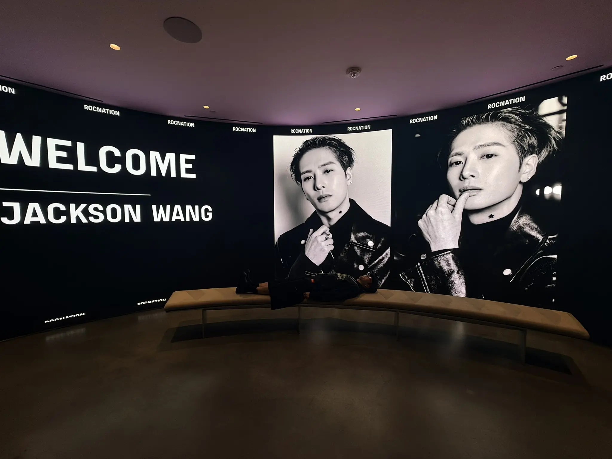 恭喜王嘉尔正式加入Roc Nation.🎉
