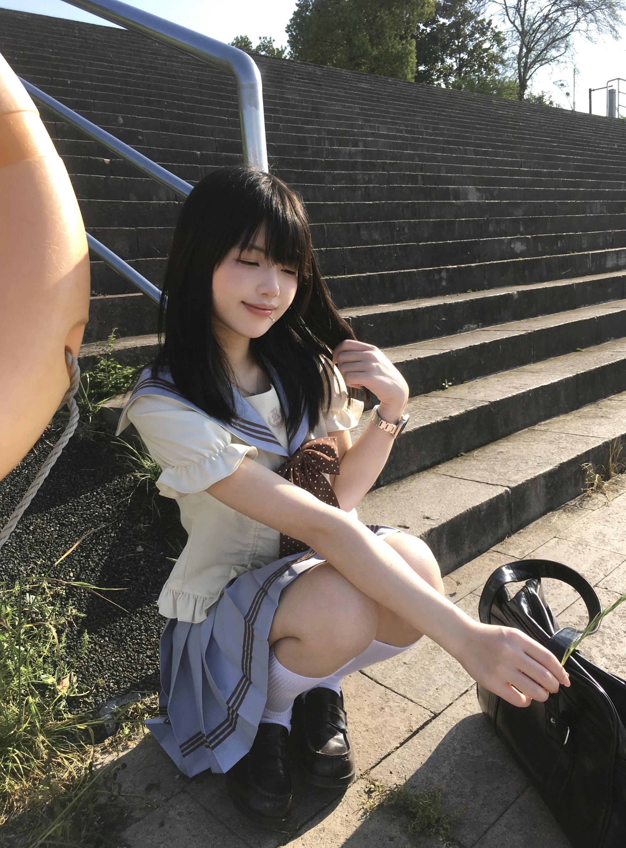 感觉自己每天好呆萌，好懵逼呀，怎么就活成这样了？好疑惑呀，好困惑？我就...