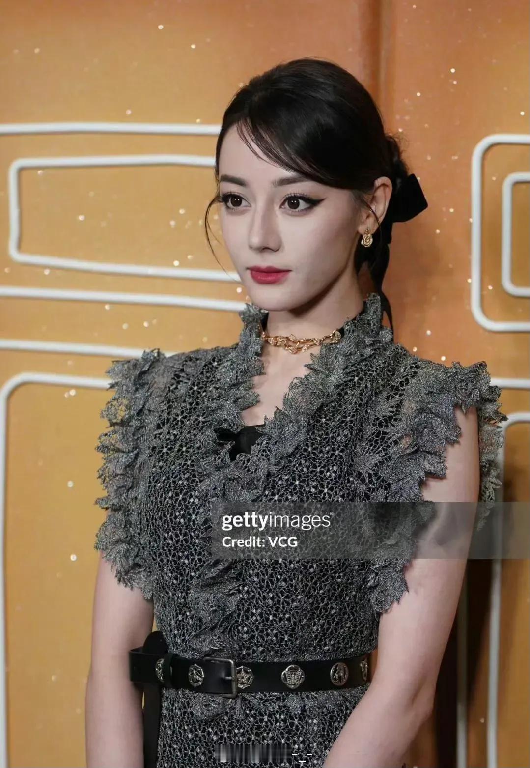 迪丽热巴的迪奥活动G社生图，来看看美女扛住了镜头吗？ 