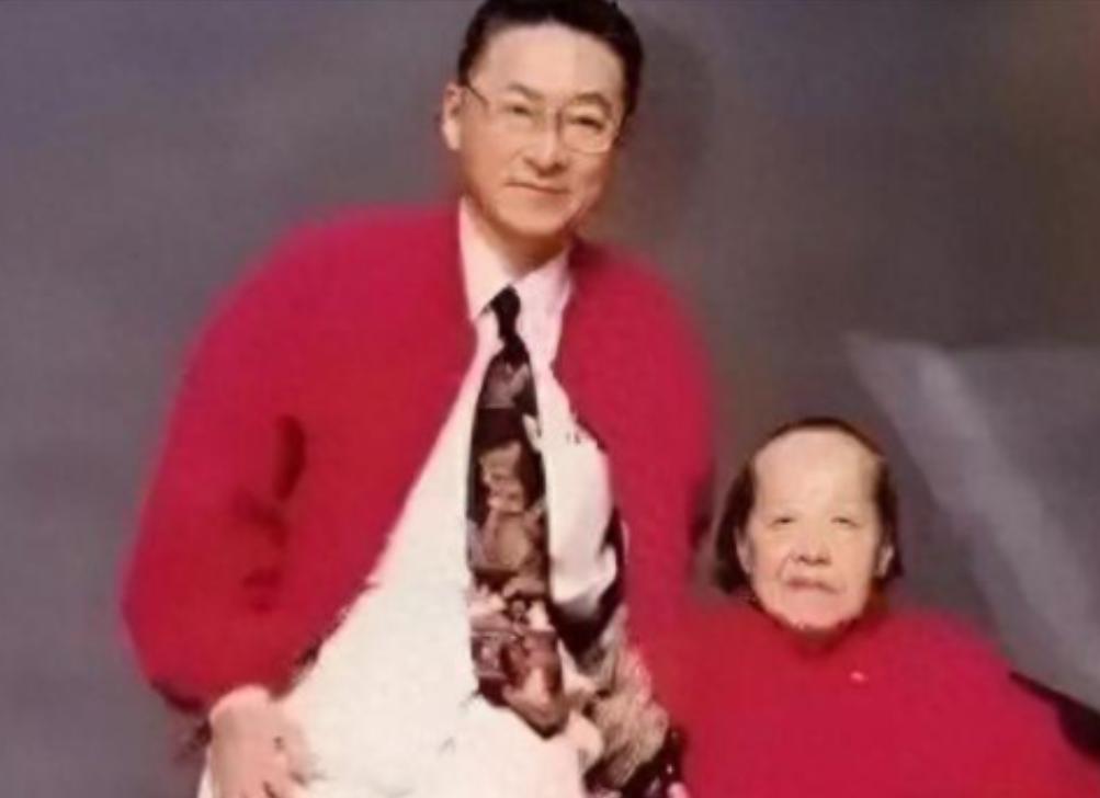李敖曾言：“人性是经不起考验的。我坐牢时，将房子转至母亲名下让其代管，还叮嘱母亲
