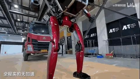 马斯克称赞宇树载人机甲GDO1 称：很酷！ 马斯克点赞宇树机甲