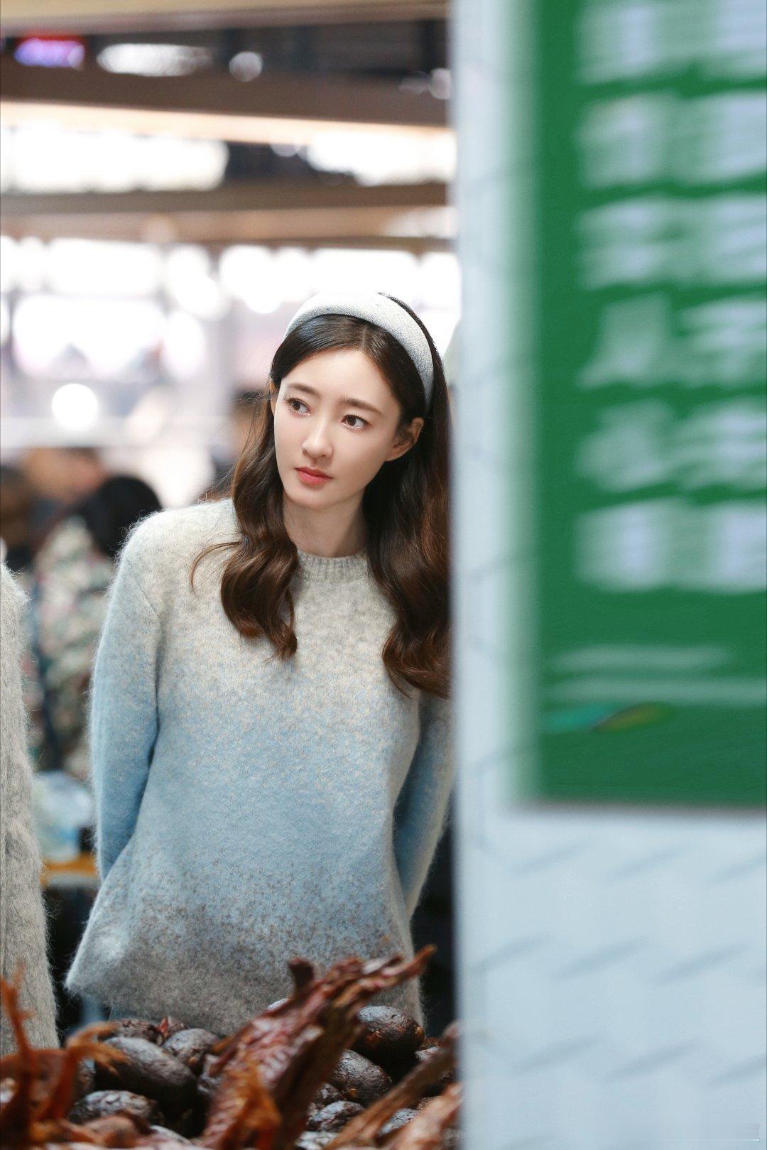 王丽坤 隐入邵阳古城的市井炊烟，让味蕾悄然归乡。今晚20:00档，三餐四季 寻访