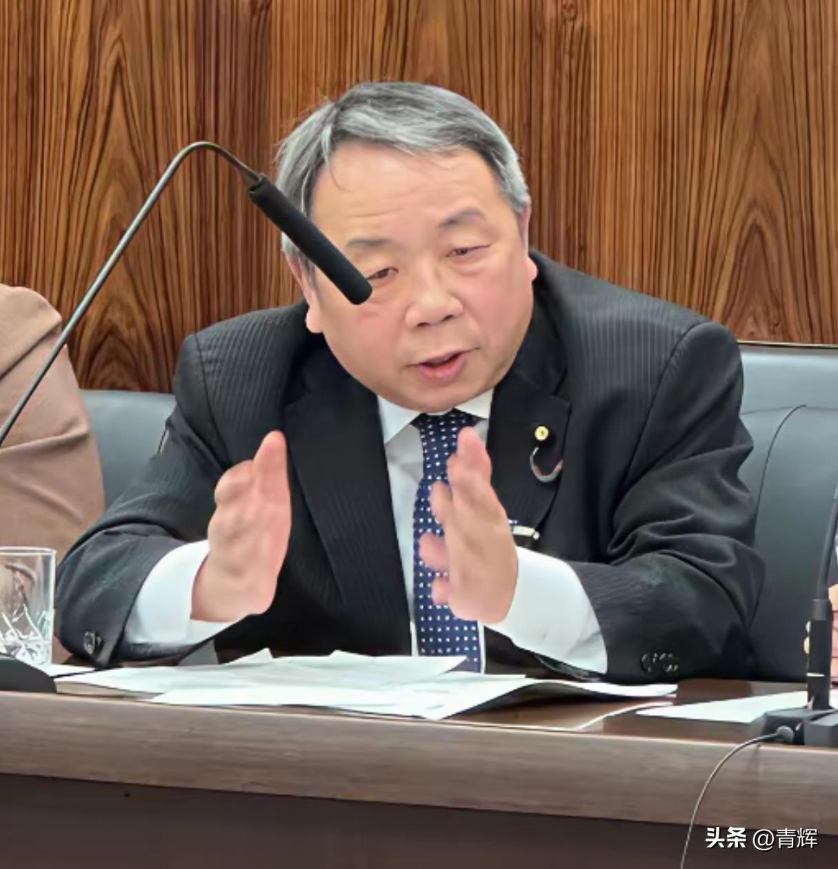 石平太郎:我坚决反对对中国采取软弱的外交立场
4号当天，石平太郎公开讲话，说自己