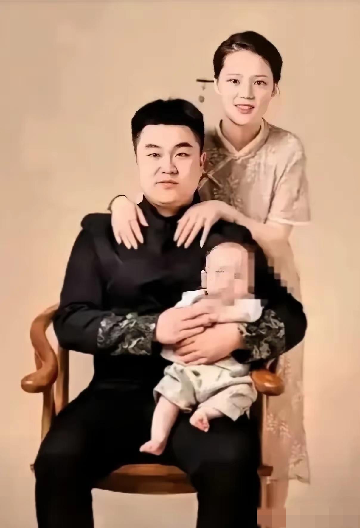 听说那家人现在捧着钱求原谅呢，
可惜人家根本不和解。

之前打人时有多嚣张，
现