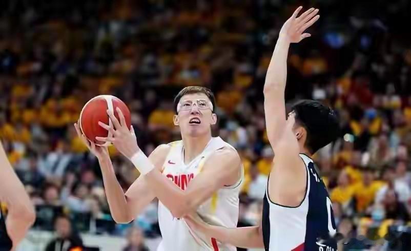 中国男篮竟然又输给韩国队，正式宣告进入亚洲二流行列，让球迷难以接受的是陈旧的战术