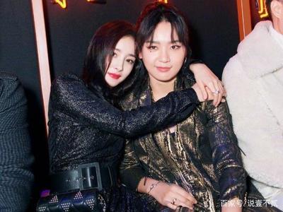 娱乐圈哪些是真正的闺蜜
[熊猫]杨紫和乔欣，两人自2015年合作《欢乐颂》后建立